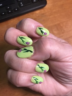 roses-on-green